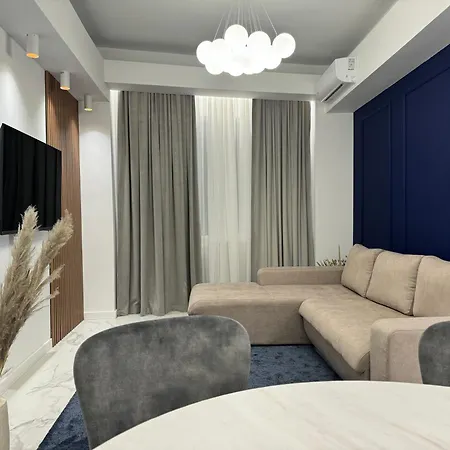 Royal In The Heart Of The - Calea Victoriei Бухарест