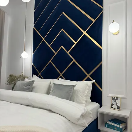 Royal In The Heart Of The - Calea Victoriei Бухарест