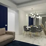Royal In The Heart Of The - Calea Victoriei شقة *