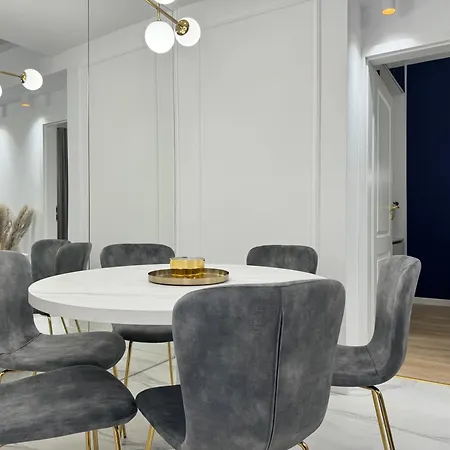 Royal In The Heart Of The - Calea Victoriei דירה בוקרשט