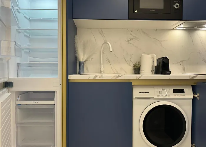 Royal In The Heart Of The - Calea Victoriei Apartmán