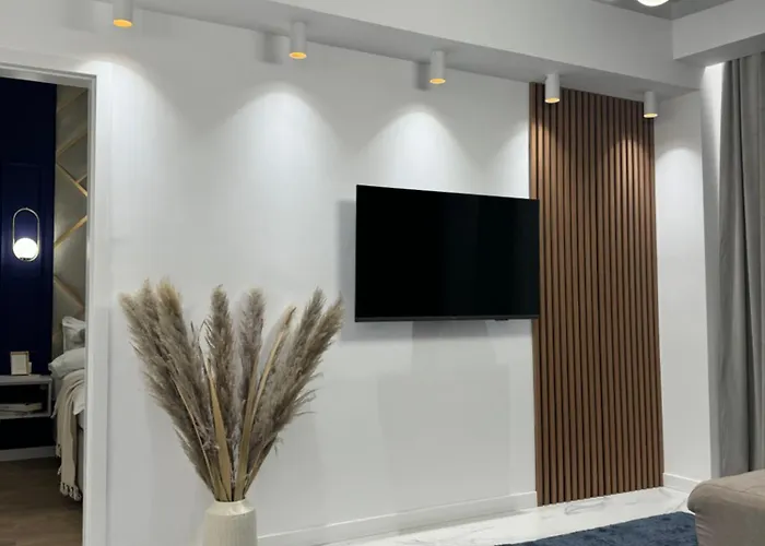 Royal In The Heart Of The - Calea Victoriei Bucureşti