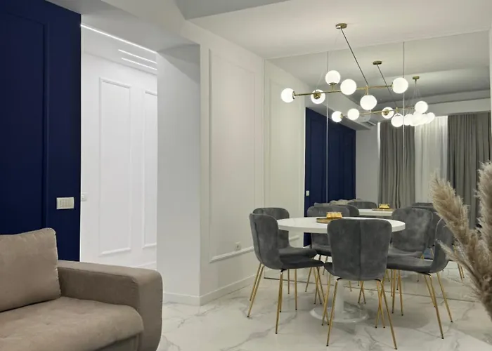 Royal In The Heart Of The - Calea Victoriei Apartament *