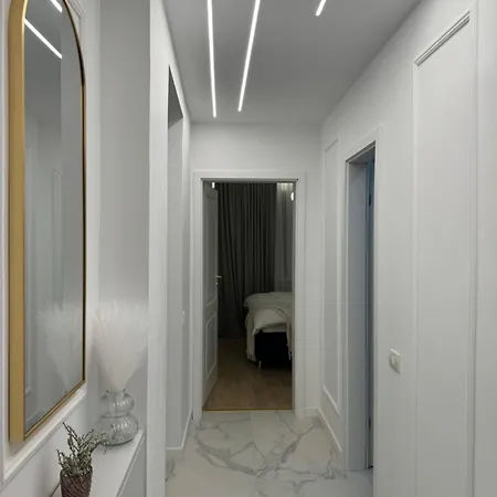 Appartement Royal In The Heart Of The - Calea Victoriei Boekarest